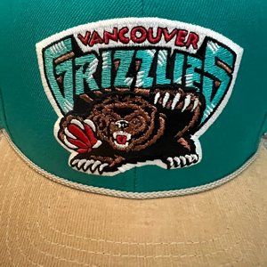 Vancouver Grizzlies vintage fitted hat - 7 3/8